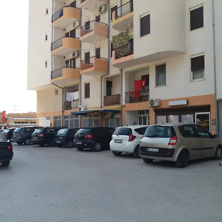 Hladovina Daire Trebin